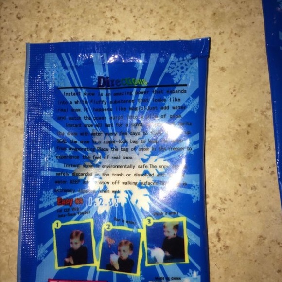 Instant snow - Picture 2 of 2